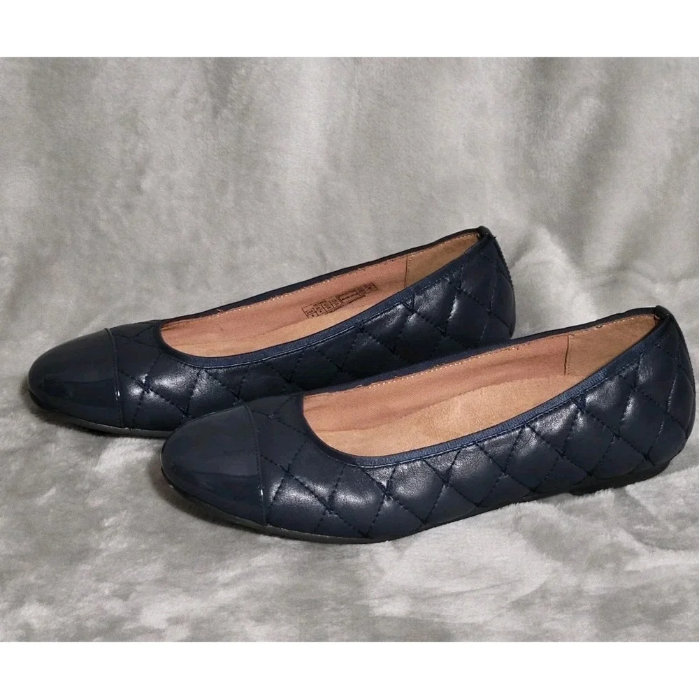 Vionic Desiree quilted ballet flats Navy US 8 comfort patent leather cap toe - Picture 3 of 6